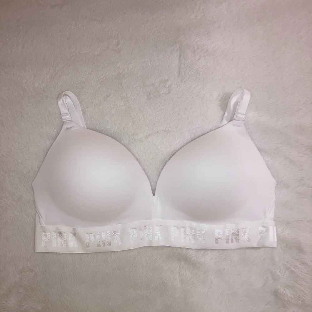 Victoria Secret PINK Wireless Push Up in White 36C